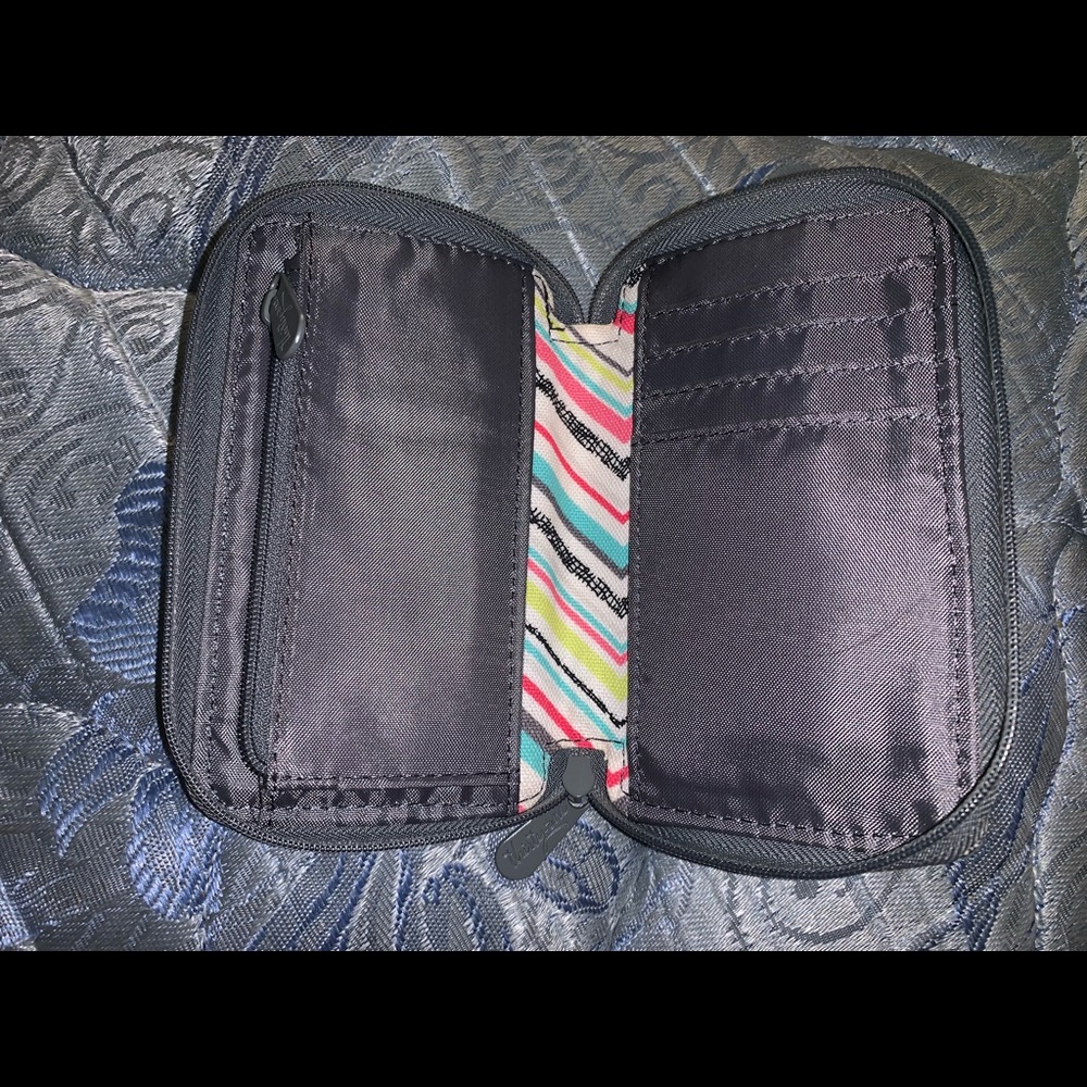Thirty One Wallet Set - Picture 8 of 8